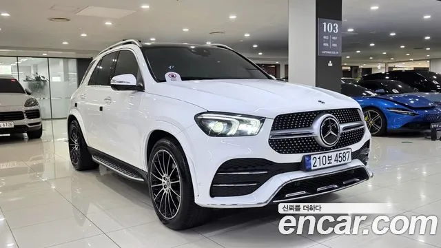 Mercedes-Benz GLE-Class 2023 — photo 1