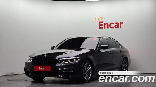 BMW 5-Series 2018 — photo 1