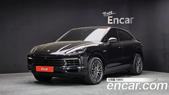 Porsche Cayenne 2021 — photo 1