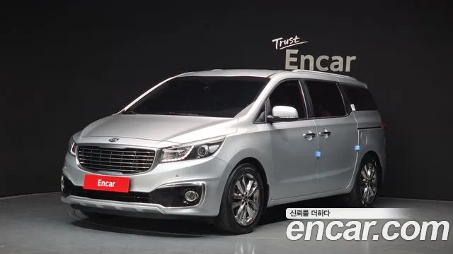 Kia Canival 2015 — photo 1