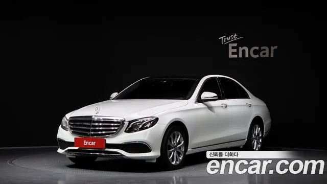 Mercedes-Benz E-Class 2017 — photo 1