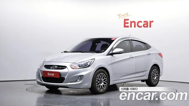 Hyundai Accent 2014 — photo 1