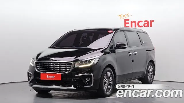 Kia Canival 2020 — photo 1