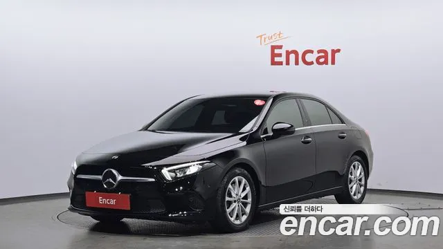 Mercedes-Benz A-Class 2020 — photo 1
