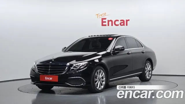 Mercedes-Benz E-Class 2019 — photo 1