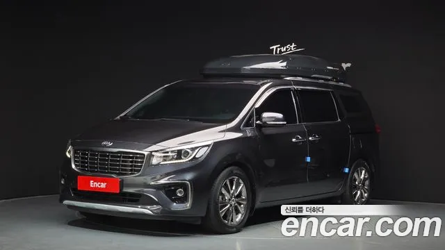 Kia Canival 2019 — photo 1