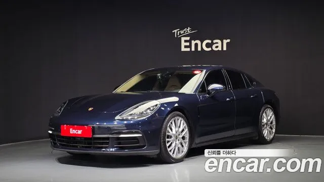 Porsche Panamera 2018 — photo 1