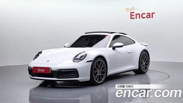 Porsche 911 2020 — photo 1