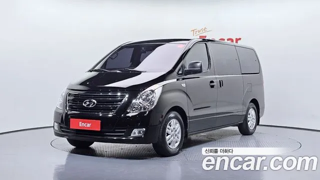 Hyundai Starex 2017 — photo 1