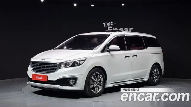 Kia Canival 2015 — photo 1