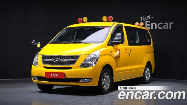 Hyundai Starex 2015 — photo 1