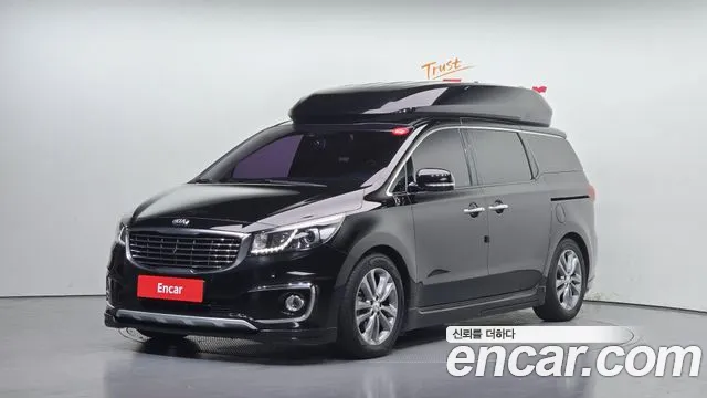 Kia Canival 2018 — photo 1