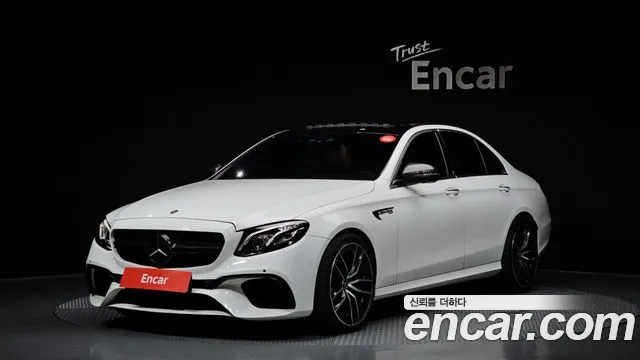 Mercedes-Benz E-Class 2018 — photo 1