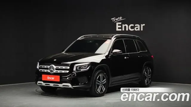 Mercedes-Benz GLB-Class 2021 — photo 1