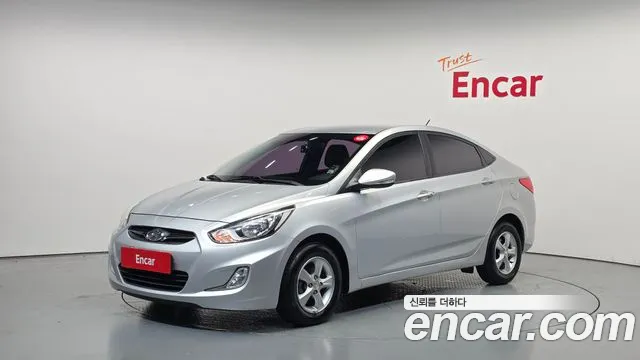 Hyundai Accent 2014 — photo 1