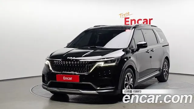 Kia Canival 2022 — photo 1