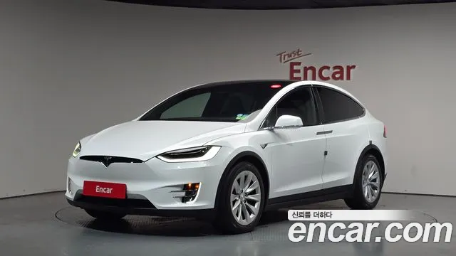 Tesla Model X 2018 — photo 1