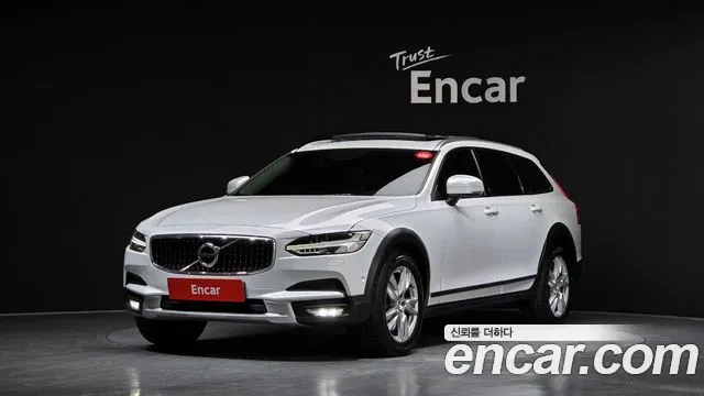 Volvo V90 2017 — photo 1
