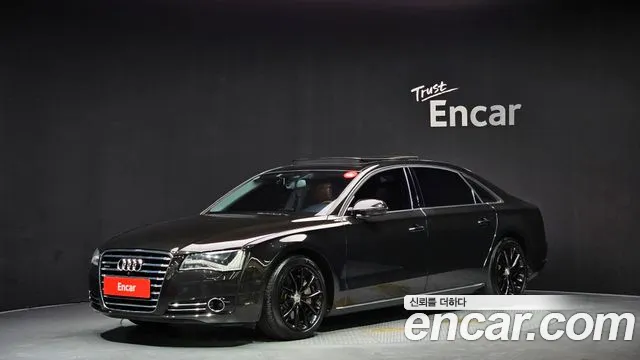 Audi A8 2013 — photo 1