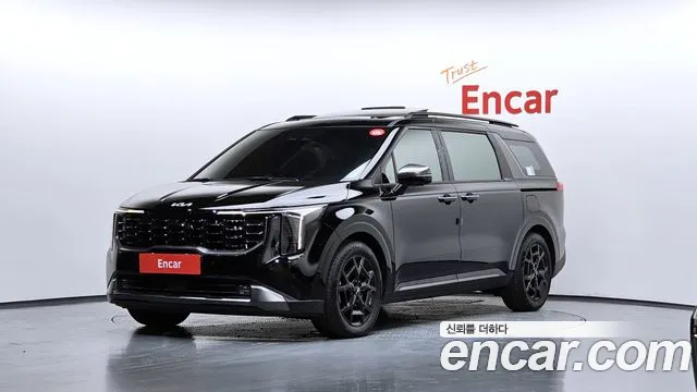 Kia Canival 2025 — photo 1