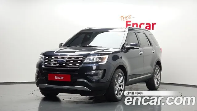 Ford Explorer 2017 — photo 1