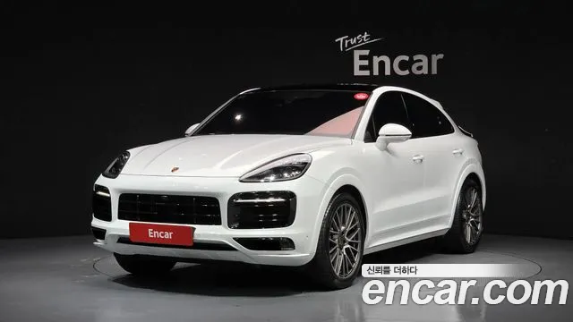 Porsche Cayenne 2023 — photo 1