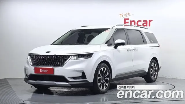 Kia Canival 2021 — photo 1
