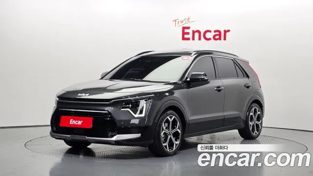 Kia Niro 2023 — photo 1