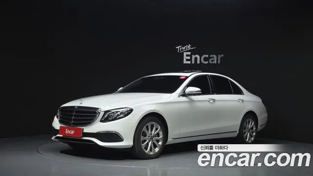 Mercedes-Benz E-Class 2018 — photo 1