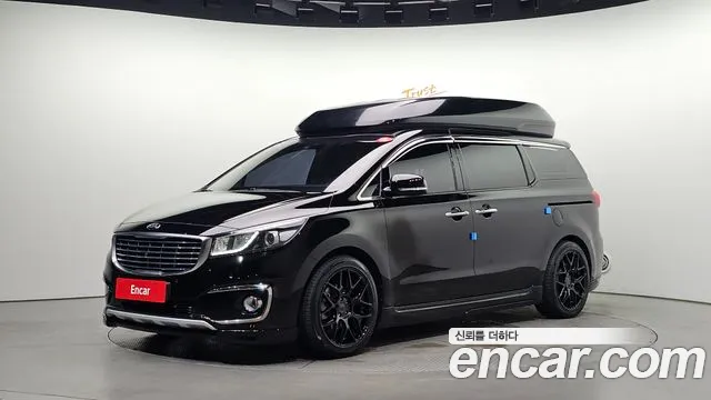 Kia Canival 2018 — photo 1