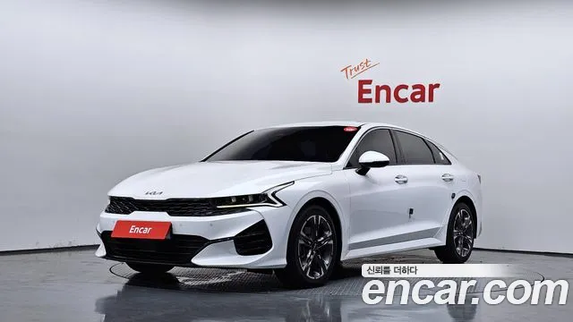 Kia K5 2023 — photo 1