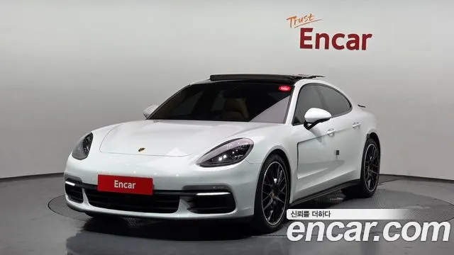 Porsche Panamera 2018 — photo 1