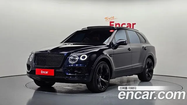 Bentley Bentayga 2018 — photo 1