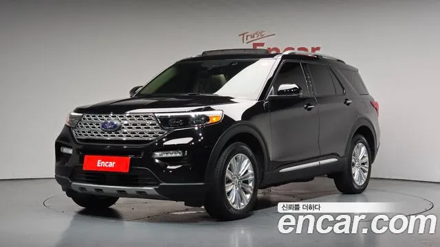Ford Explorer 2023 — photo 1