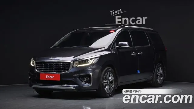Kia Canival 2019 — photo 1