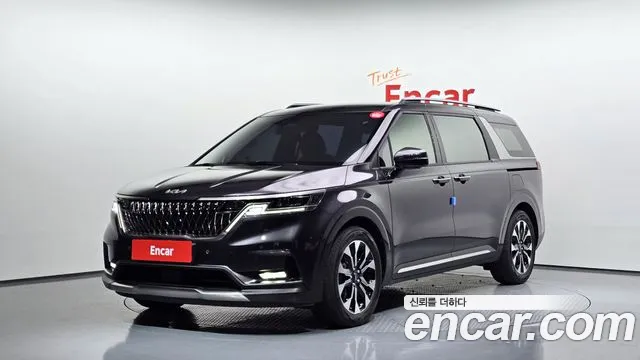 Kia Canival 2023 — photo 1