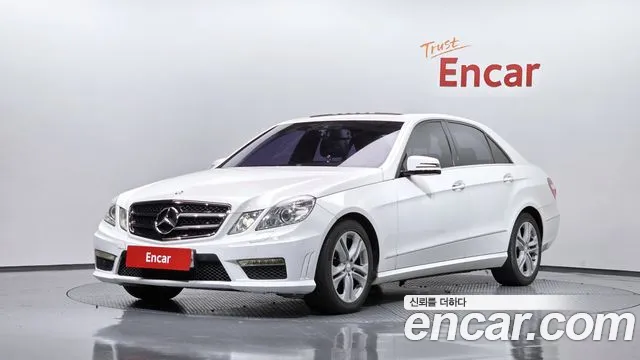 Mercedes-Benz E-Class 2013 — photo 1
