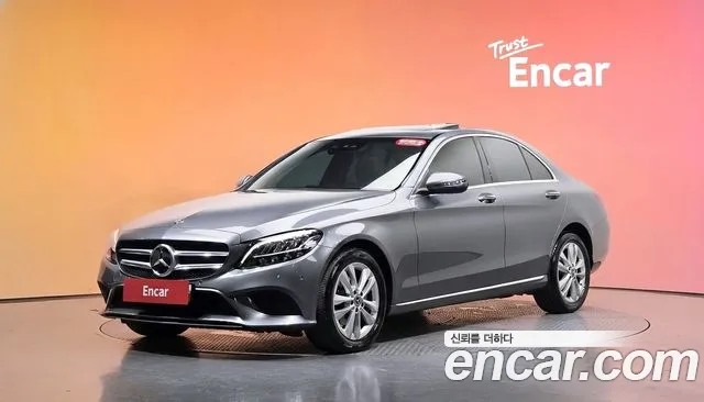 Mercedes-Benz C-Class 2019 — photo 1
