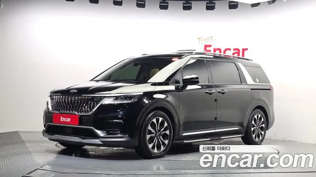 Kia Canival 2021 — photo 1