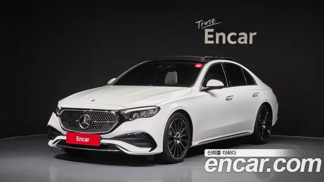 Mercedes-Benz E-Class 2026 — photo 1