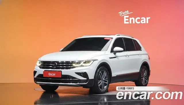 Volkswagen Tiguan 2022 — photo 1