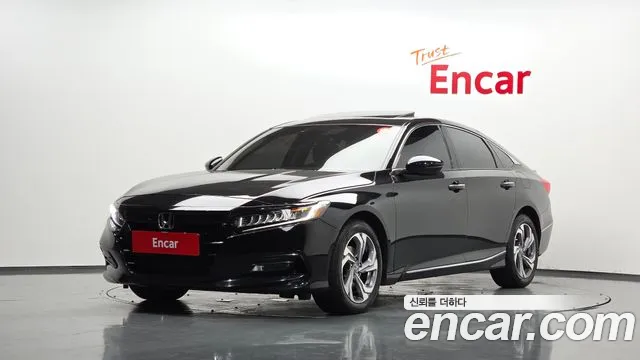 Honda Accord 2018 — photo 1