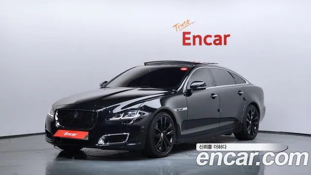 Jaguar XJ 2019 — photo 1