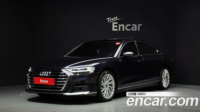 Audi A8 2021 — photo 1