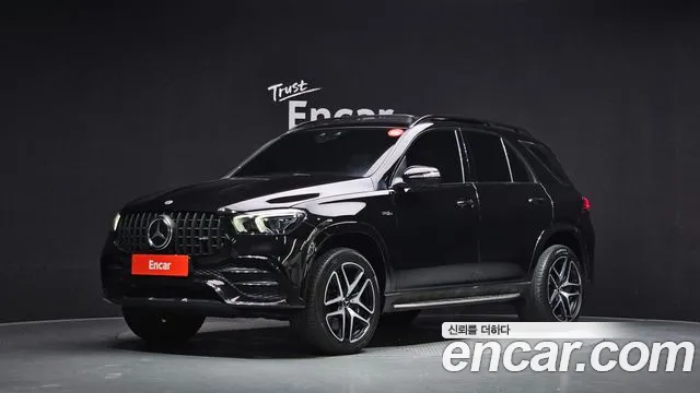 Mercedes-Benz GLE-Class 2022 — photo 1
