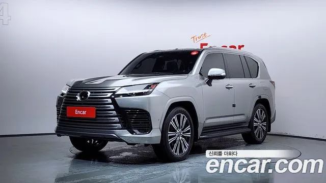 Lexus LX 2025 — photo 1