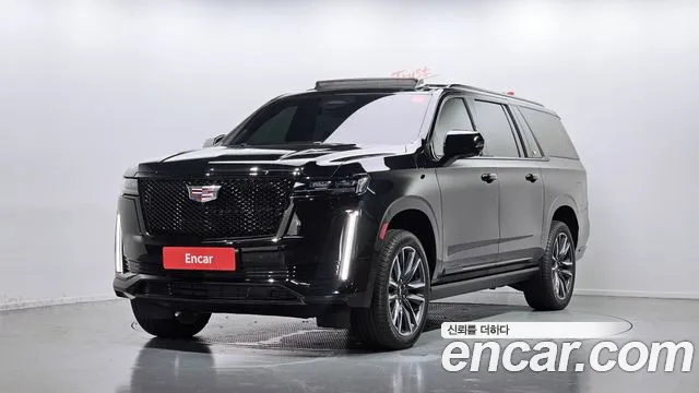 Cadillac Escalade 2023 — photo 1