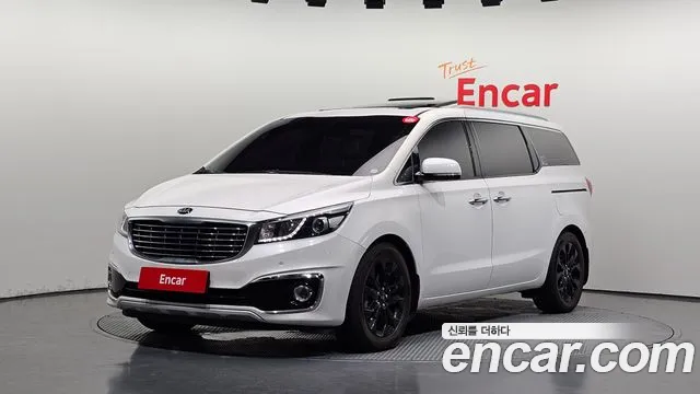 Kia Canival 2016 — photo 1