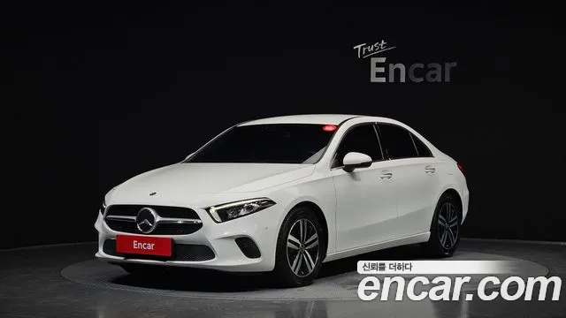 Mercedes-Benz A-Class 2021 — photo 1