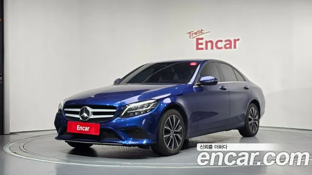Mercedes-Benz C-Class 2019 — photo 1